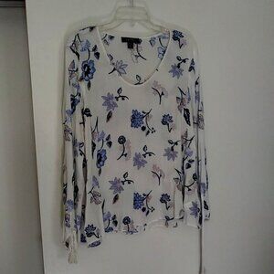 Karen Kane Floral Print Top - White and Blue